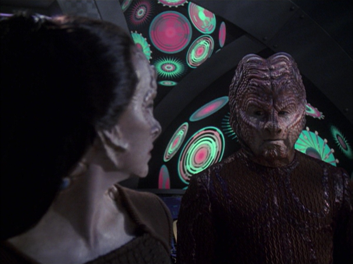 extant_StarTrek_VOY_7x09_7x10-FleshAndBlood_6794.jpg