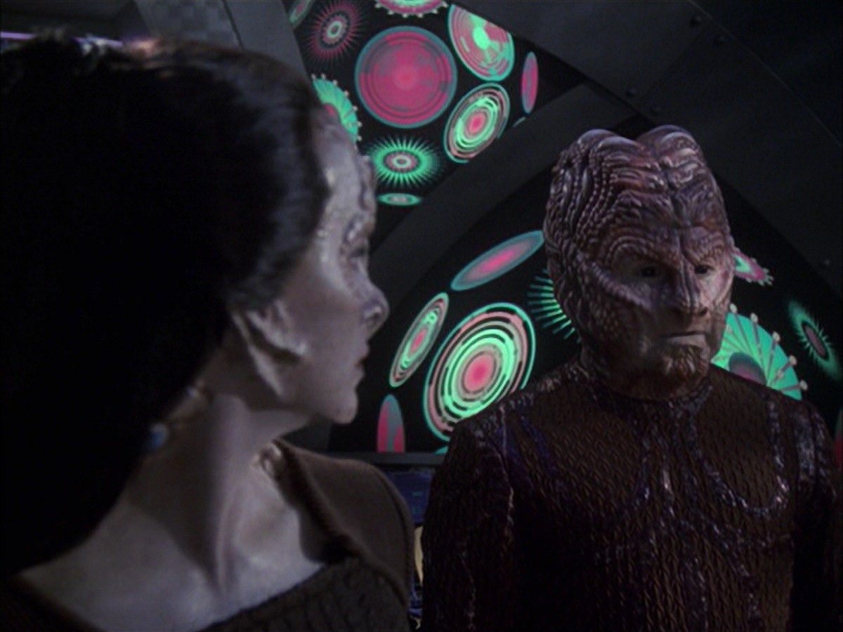 extant_StarTrek_VOY_7x09_7x10-FleshAndBlood_6797.jpg