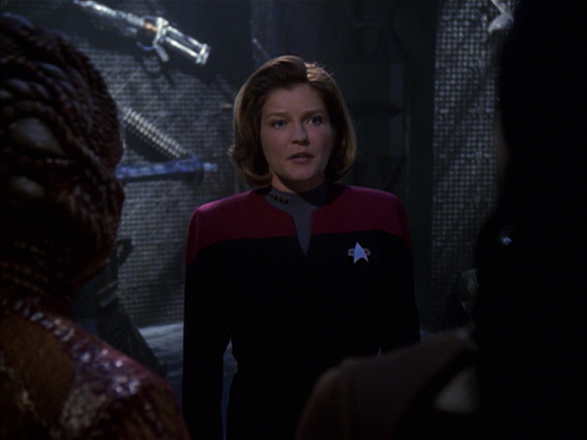 extant_StarTrek_VOY_7x09_7x10-FleshAndBlood_6829.jpg