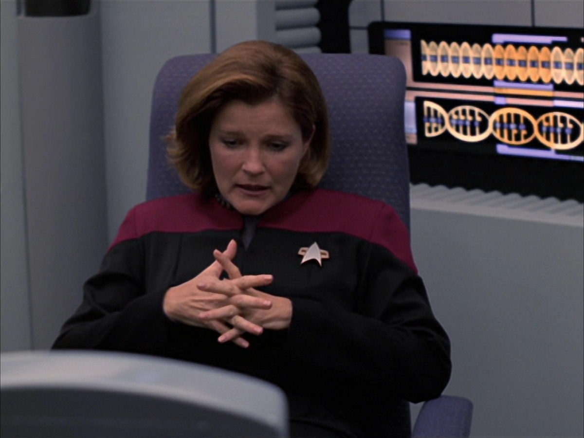 extant_StarTrek_VOY_7x09_7x10-FleshAndBlood_6907.jpg