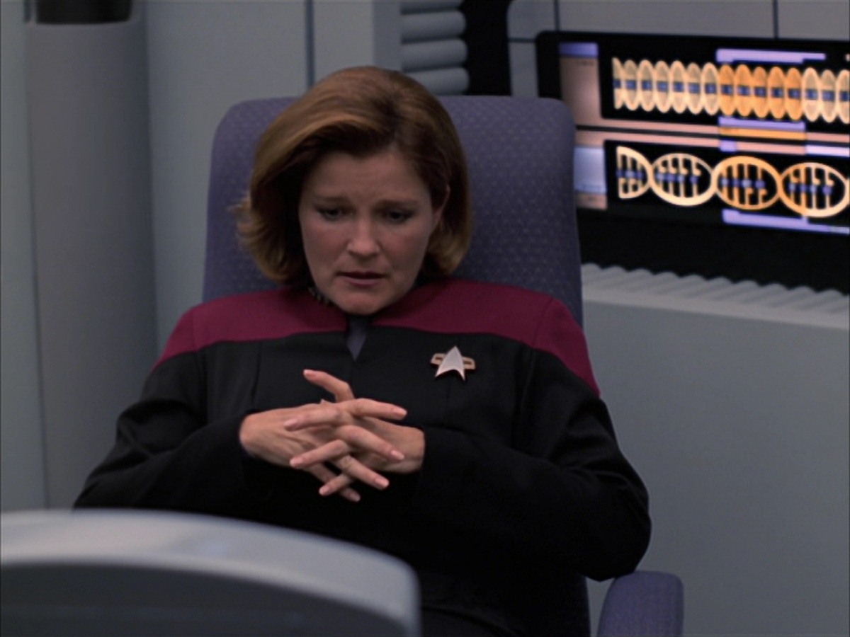 extant_StarTrek_VOY_7x09_7x10-FleshAndBlood_6909.jpg