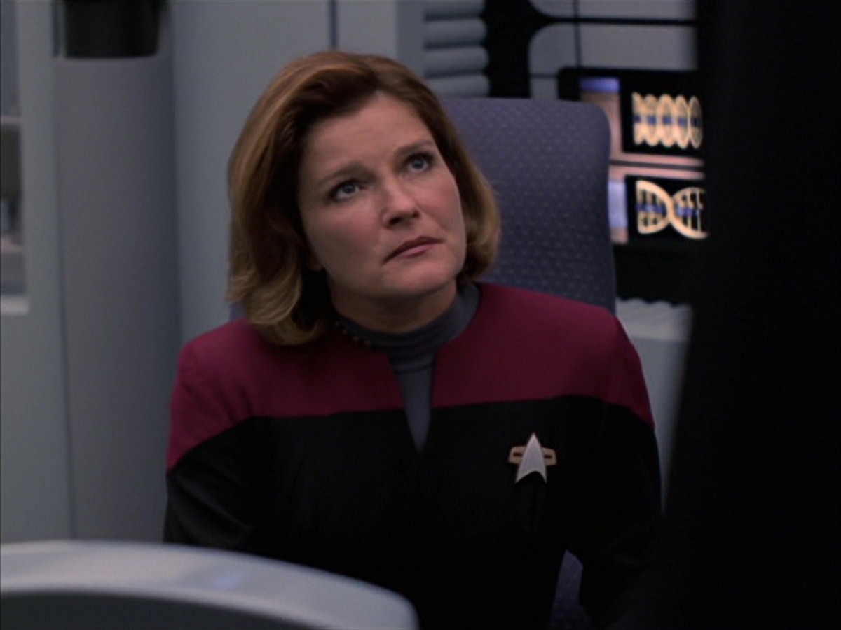 extant_StarTrek_VOY_7x09_7x10-FleshAndBlood_6982.jpg