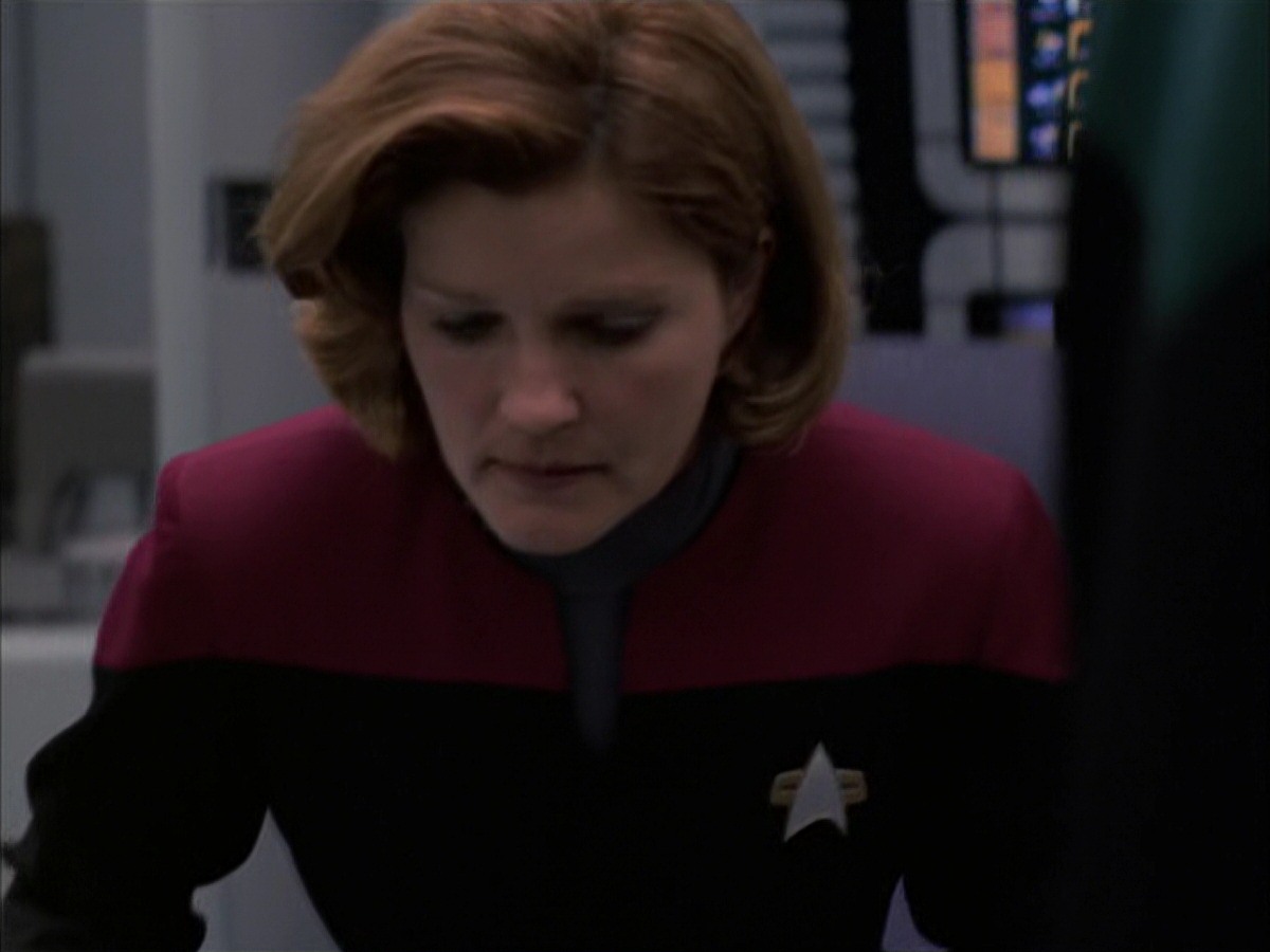 extant_StarTrek_VOY_7x09_7x10-FleshAndBlood_7030.jpg