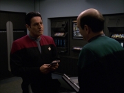 Filename=extant_StarTrek_VOY_7x09_7x10-FleshAndBlood_0432.jpg
Filesize=130KiB
Dimensions=1200x900
Date added=Jan 13, 2020 extant_StarTrek_VOY_7x09_7x10-FleshAndBlood_0432.jpg