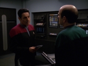 Filename=extant_StarTrek_VOY_7x09_7x10-FleshAndBlood_0449.jpg
Filesize=134KiB
Dimensions=1200x900
Date added=Jan 13, 2020 extant_StarTrek_VOY_7x09_7x10-FleshAndBlood_0449.jpg