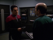Filename=extant_StarTrek_VOY_7x09_7x10-FleshAndBlood_0450.jpg
Filesize=137KiB
Dimensions=1200x900
Date added=Jan 13, 2020 extant_StarTrek_VOY_7x09_7x10-FleshAndBlood_0450.jpg