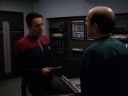 Filename=extant_StarTrek_VOY_7x09_7x10-FleshAndBlood_0455.jpg
Filesize=136KiB
Dimensions=1200x900
Date added=Jan 13, 2020 extant_StarTrek_VOY_7x09_7x10-FleshAndBlood_0455.jpg