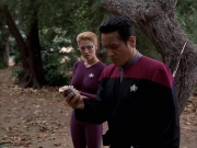 Filename=extant_StarTrek_VOY_7x09_7x10-FleshAndBlood_0705.jpg
Filesize=181KiB
Dimensions=1200x900
Date added=Jan 13, 2020 extant_StarTrek_VOY_7x09_7x10-FleshAndBlood_0705.jpg