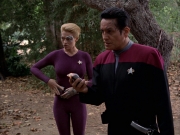 extant_StarTrek_VOY_7x09_7x10-FleshAndBlood_0709.jpg