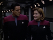 Filename=extant_StarTrek_VOY_7x09_7x10-FleshAndBlood_0921.jpg
Filesize=132KiB
Dimensions=1200x900
Date added=Jan 13, 2020 extant_StarTrek_VOY_7x09_7x10-FleshAndBlood_0921.jpg