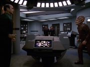 extant_StarTrek_VOY_7x09_7x10-FleshAndBlood_0929.jpg