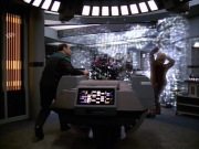 extant_StarTrek_VOY_7x09_7x10-FleshAndBlood_0931.jpg
