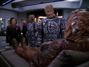 Filename=extant_StarTrek_VOY_7x09_7x10-FleshAndBlood_1203.jpg
Filesize=210KiB
Dimensions=1200x900
Date added=Jan 13, 2020 extant_StarTrek_VOY_7x09_7x10-FleshAndBlood_1203.jpg
