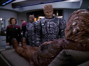 extant_StarTrek_VOY_7x09_7x10-FleshAndBlood_1209.jpg