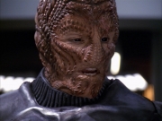 extant_StarTrek_VOY_7x09_7x10-FleshAndBlood_1224.jpg