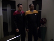 Filename=extant_StarTrek_VOY_7x09_7x10-FleshAndBlood_1363.jpg
Filesize=120KiB
Dimensions=1200x900
Date added=Jan 13, 2020 extant_StarTrek_VOY_7x09_7x10-FleshAndBlood_1363.jpg