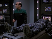 Filename=extant_StarTrek_VOY_7x09_7x10-FleshAndBlood_1620.jpg
Filesize=190KiB
Dimensions=1200x900
Date added=Jan 13, 2020 extant_StarTrek_VOY_7x09_7x10-FleshAndBlood_1620.jpg