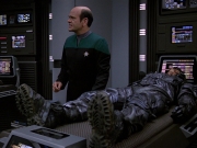 Filename=extant_StarTrek_VOY_7x09_7x10-FleshAndBlood_1621.jpg
Filesize=192KiB
Dimensions=1200x900
Date added=Jan 13, 2020 extant_StarTrek_VOY_7x09_7x10-FleshAndBlood_1621.jpg