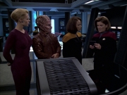 extant_StarTrek_VOY_7x09_7x10-FleshAndBlood_1876.jpg