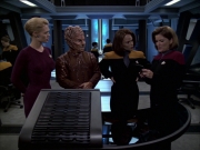 extant_StarTrek_VOY_7x09_7x10-FleshAndBlood_1885.jpg