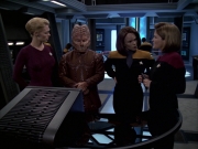 extant_StarTrek_VOY_7x09_7x10-FleshAndBlood_1893.jpg