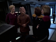 extant_StarTrek_VOY_7x09_7x10-FleshAndBlood_1908.jpg