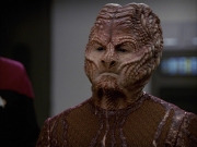 extant_StarTrek_VOY_7x09_7x10-FleshAndBlood_2088.jpg