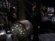 extant_StarTrek_VOY_7x09_7x10-FleshAndBlood_2249.jpg