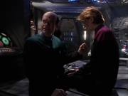 extant_StarTrek_VOY_7x09_7x10-FleshAndBlood_2281.jpg