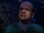 extant_StarTrek_VOY_7x09_7x10-FleshAndBlood_2460.jpg
