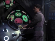 extant_StarTrek_VOY_7x09_7x10-FleshAndBlood_2951.jpg