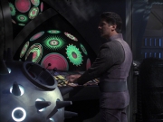 extant_StarTrek_VOY_7x09_7x10-FleshAndBlood_2952.jpg