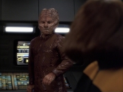 extant_StarTrek_VOY_7x09_7x10-FleshAndBlood_3094.jpg
