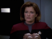 extant_StarTrek_VOY_7x09_7x10-FleshAndBlood_3225.jpg