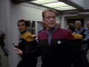 extant_StarTrek_VOY_7x09_7x10-FleshAndBlood_3290.jpg
