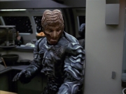 extant_StarTrek_VOY_7x09_7x10-FleshAndBlood_3307.jpg