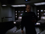 extant_StarTrek_VOY_7x09_7x10-FleshAndBlood_3595.jpg