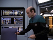 extant_StarTrek_VOY_7x09_7x10-FleshAndBlood_3601.jpg