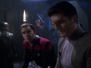 extant_StarTrek_VOY_7x09_7x10-FleshAndBlood_3675.jpg