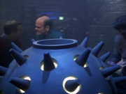 extant_StarTrek_VOY_7x09_7x10-FleshAndBlood_3700.jpg