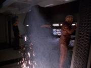 extant_StarTrek_VOY_7x09_7x10-FleshAndBlood_3782.jpg