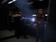 extant_StarTrek_VOY_7x09_7x10-FleshAndBlood_3784.jpg