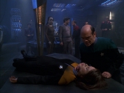 extant_StarTrek_VOY_7x09_7x10-FleshAndBlood_3834.jpg