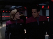 extant_StarTrek_VOY_7x09_7x10-FleshAndBlood_4040.jpg