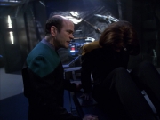extant_StarTrek_VOY_7x09_7x10-FleshAndBlood_4086.jpg
