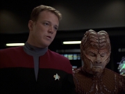 extant_StarTrek_VOY_7x09_7x10-FleshAndBlood_4406.jpg