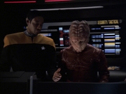 extant_StarTrek_VOY_7x09_7x10-FleshAndBlood_4600.jpg