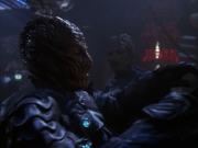 extant_StarTrek_VOY_7x09_7x10-FleshAndBlood_5039.jpg