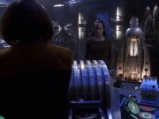 extant_StarTrek_VOY_7x09_7x10-FleshAndBlood_5239.jpg
