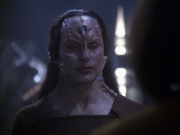 extant_StarTrek_VOY_7x09_7x10-FleshAndBlood_5275.jpg